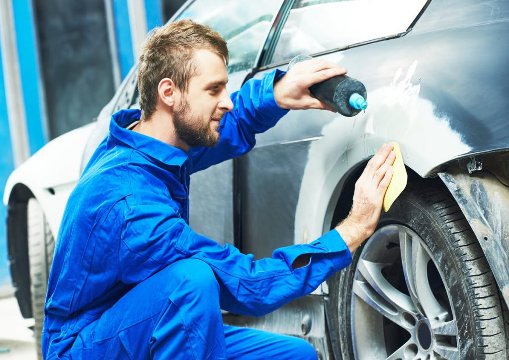 Comment faire briller votre voiture comme un pro avec des produits de polissage de carrosserie ?