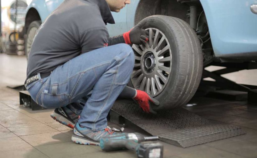 Comment changer un pneu crevé en quelques minutes ?